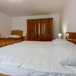 House Annie Drivenik